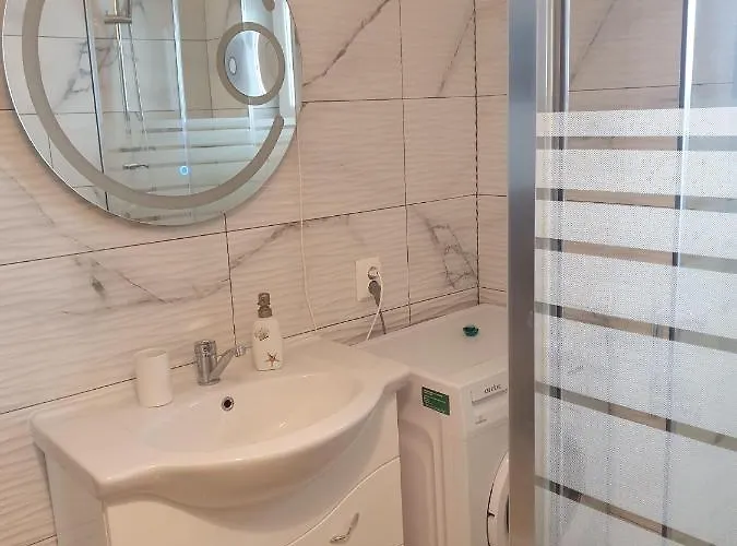 Summer Mamaia 公寓 那沃达利